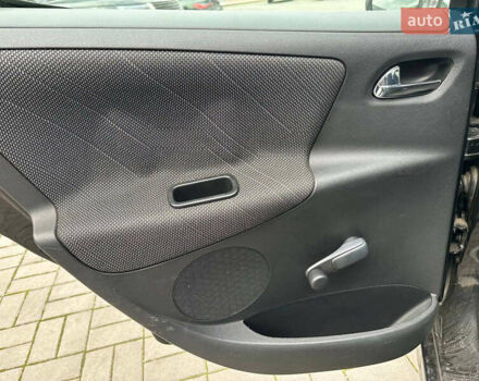 Черный Пежо 207, объемом двигателя 1.6 л и пробегом 263 тыс. км за 5390 $, фото 12 на Automoto.ua