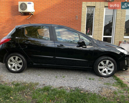 Черный Пежо 207, объемом двигателя 1.6 л и пробегом 135 тыс. км за 5600 $, фото 3 на Automoto.ua