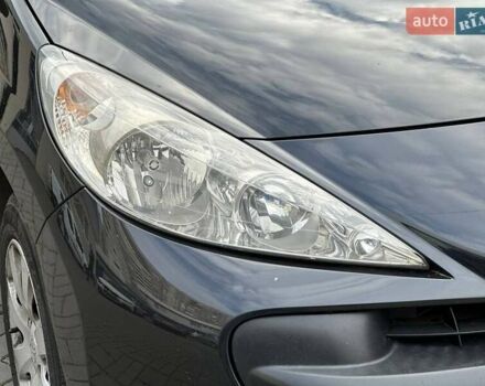 Черный Пежо 207, объемом двигателя 1.6 л и пробегом 263 тыс. км за 5390 $, фото 2 на Automoto.ua