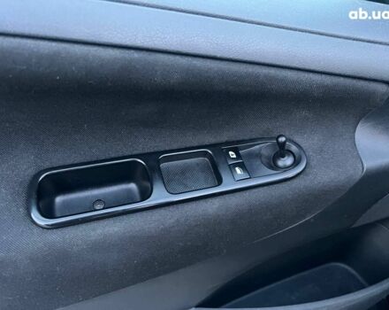 Чорний Пежо 207, об'ємом двигуна 1.4 л та пробігом 145 тис. км за 6090 $, фото 14 на Automoto.ua