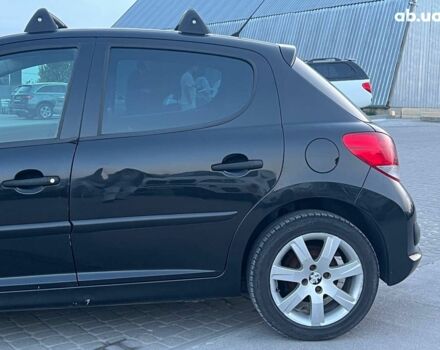 Чорний Пежо 207, об'ємом двигуна 1.4 л та пробігом 145 тис. км за 6090 $, фото 4 на Automoto.ua