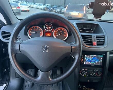 Чорний Пежо 207, об'ємом двигуна 1.4 л та пробігом 145 тис. км за 6090 $, фото 17 на Automoto.ua