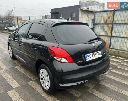 Чорний Пежо 207, об'ємом двигуна 1.36 л та пробігом 174 тис. км за 5000 $, фото 8 на Automoto.ua