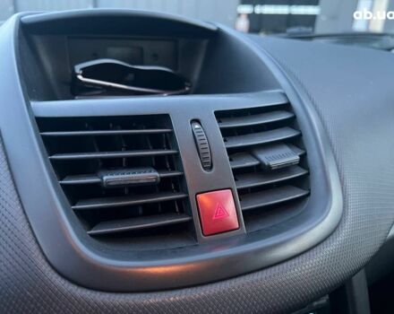 Чорний Пежо 207, об'ємом двигуна 1.4 л та пробігом 145 тис. км за 6090 $, фото 26 на Automoto.ua