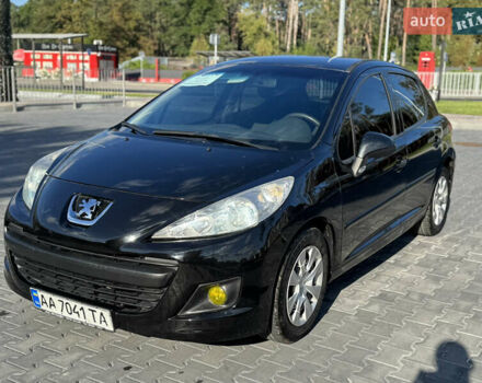 Черный Пежо 207, объемом двигателя 1.36 л и пробегом 233 тыс. км за 4400 $, фото 2 на Automoto.ua