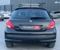 Чорний Пежо 207, об'ємом двигуна 1.4 л та пробігом 145 тис. км за 6090 $, фото 6 на Automoto.ua