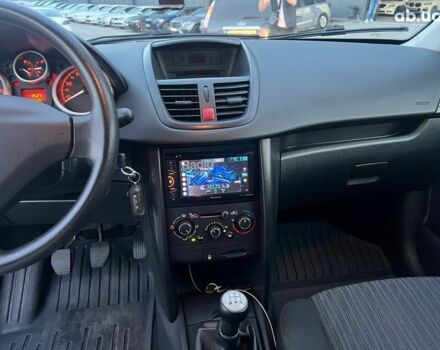 Чорний Пежо 207, об'ємом двигуна 1.4 л та пробігом 145 тис. км за 6090 $, фото 23 на Automoto.ua