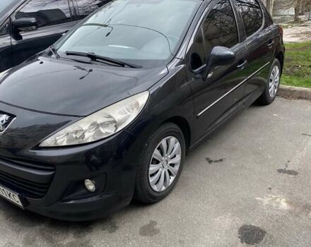 Чорний Пежо 207, об'ємом двигуна 1.36 л та пробігом 192 тис. км за 5500 $, фото 6 на Automoto.ua