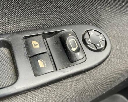 Чорний Пежо 207, об'ємом двигуна 1.36 л та пробігом 192 тис. км за 5500 $, фото 22 на Automoto.ua