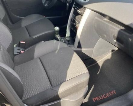 Чорний Пежо 207, об'ємом двигуна 1.36 л та пробігом 192 тис. км за 5500 $, фото 24 на Automoto.ua