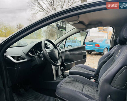 Черный Пежо 207, объемом двигателя 1.4 л и пробегом 225 тыс. км за 6500 $, фото 8 на Automoto.ua