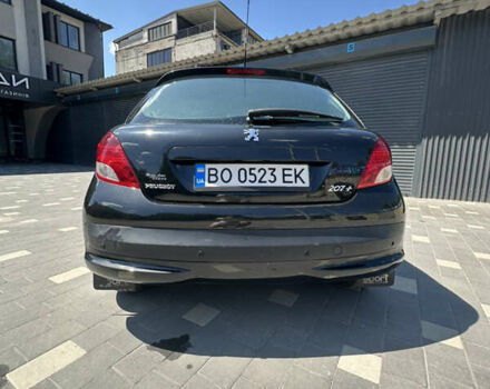 Чорний Пежо 207, об'ємом двигуна 1.4 л та пробігом 150 тис. км за 5800 $, фото 4 на Automoto.ua