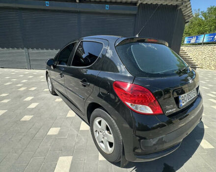Чорний Пежо 207, об'ємом двигуна 1.4 л та пробігом 150 тис. км за 5800 $, фото 7 на Automoto.ua