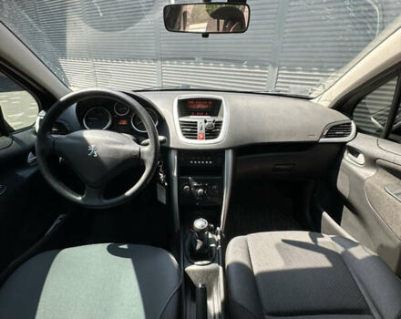 Чорний Пежо 207, об'ємом двигуна 1.4 л та пробігом 150 тис. км за 5800 $, фото 14 на Automoto.ua