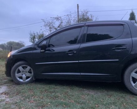 Пежо 207 2011 в Жовкве на Automoto.ua Черный Пежо 207, объемом двигателя 1.6 л и пробегом 130 тыс. км за 4700 $, фото 3 на Automoto.ua