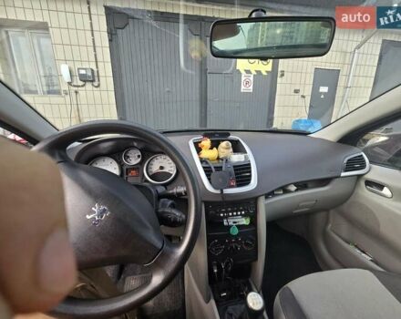 Чорний Пежо 207, об'ємом двигуна 1.6 л та пробігом 331 тис. км за 4500 $, фото 1 на Automoto.ua