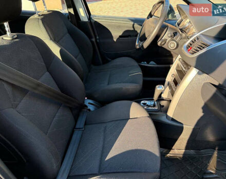 Черный Пежо 207, объемом двигателя 1.6 л и пробегом 198 тыс. км за 5450 $, фото 67 на Automoto.ua