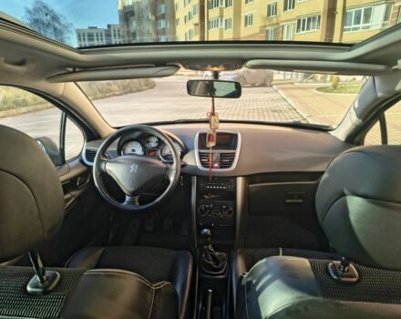 Черный Пежо 207, объемом двигателя 1.6 л и пробегом 220 тыс. км за 4000 $, фото 21 на Automoto.ua