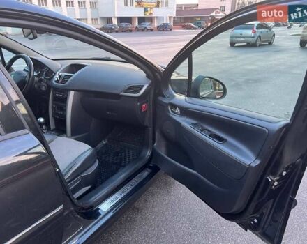 Черный Пежо 207, объемом двигателя 1.6 л и пробегом 205 тыс. км за 4250 $, фото 29 на Automoto.ua