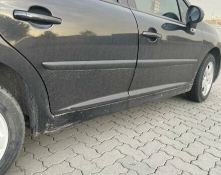 Черный Пежо 207, объемом двигателя 1.36 л и пробегом 243 тыс. км за 3200 $, фото 7 на Automoto.ua