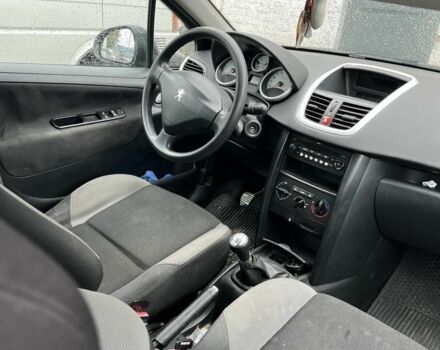 Черный Пежо 207, объемом двигателя 1.6 л и пробегом 230 тыс. км за 4420 $, фото 3 на Automoto.ua