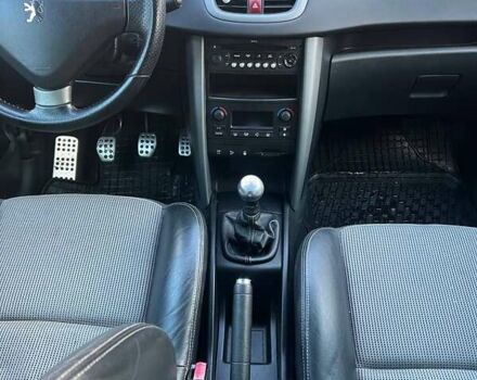 Черный Пежо 207, объемом двигателя 1.6 л и пробегом 205 тыс. км за 4250 $, фото 27 на Automoto.ua