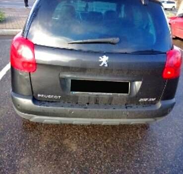 Чорний Пежо 207, об'ємом двигуна 1.6 л та пробігом 240 тис. км за 5700 $, фото 1 на Automoto.ua