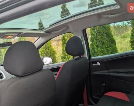 Черный Пежо 207, объемом двигателя 1.56 л и пробегом 255 тыс. км за 5000 $, фото 7 на Automoto.ua