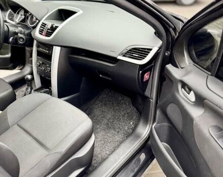 Чорний Пежо 207, об'ємом двигуна 1.4 л та пробігом 126 тис. км за 4900 $, фото 21 на Automoto.ua