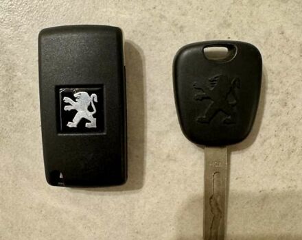 Чорний Пежо 207, об'ємом двигуна 1.4 л та пробігом 126 тис. км за 4900 $, фото 32 на Automoto.ua