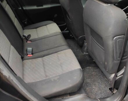 Чорний Пежо 207, об'ємом двигуна 1.6 л та пробігом 292 тис. км за 6000 $, фото 6 на Automoto.ua