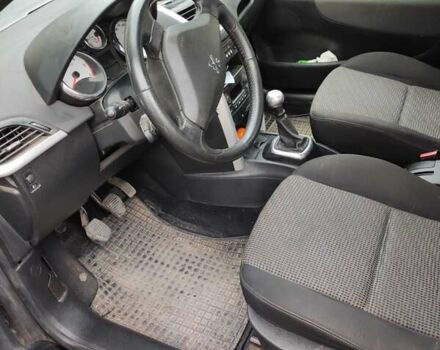 Чорний Пежо 207, об'ємом двигуна 1.6 л та пробігом 292 тис. км за 6000 $, фото 3 на Automoto.ua