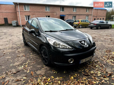 Пежо 207 2007 в Млынове на Automoto.ua Черный Пежо 207, объемом двигателя 1.4 л и пробегом 206 тыс. км за 4100 $, фото 1 на Automoto.ua