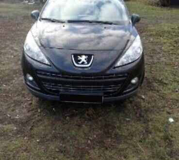 Пежо 207 2010 у Кременчуге на Automoto.ua Чорний Пежо 207, об'ємом двигуна 1.6 л та пробігом 240 тис. км за 5700 $, фото 1 на Automoto.ua