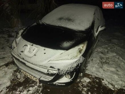 Чорний Пежо 207, об'ємом двигуна 1.6 л та пробігом 120 тис. км за 1000 $, фото 1 на Automoto.ua