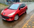 Червоний Пежо 207, об'ємом двигуна 1.4 л та пробігом 255 тис. км за 3300 $, фото 1 на Automoto.ua