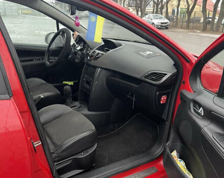 Красный Пежо 207, объемом двигателя 1.6 л и пробегом 202 тыс. км за 4799 $, фото 13 на Automoto.ua