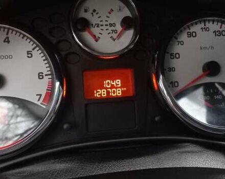 Красный Пежо 207, объемом двигателя 1.65 л и пробегом 129 тыс. км за 5700 $, фото 7 на Automoto.ua