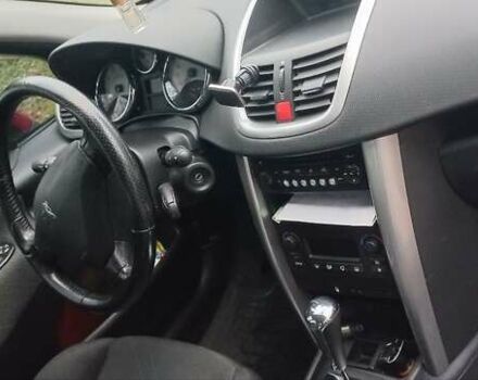 Красный Пежо 207, объемом двигателя 1.65 л и пробегом 129 тыс. км за 5700 $, фото 8 на Automoto.ua