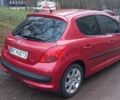 Красный Пежо 207, объемом двигателя 1.65 л и пробегом 129 тыс. км за 5700 $, фото 1 на Automoto.ua