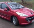 Красный Пежо 207, объемом двигателя 1.65 л и пробегом 129 тыс. км за 5700 $, фото 1 на Automoto.ua