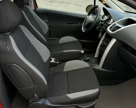 Пежо 207 2008 у Вінниці на Automoto.ua Червоний Пежо 207, об'ємом двигуна 1.4 л та пробігом 152 тис. км за 3800 $, фото 21 на Automoto.ua