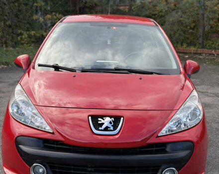 Пежо 207 2008 у Вінниці на Automoto.ua Червоний Пежо 207, об'ємом двигуна 1.4 л та пробігом 152 тис. км за 3800 $, фото 5 на Automoto.ua