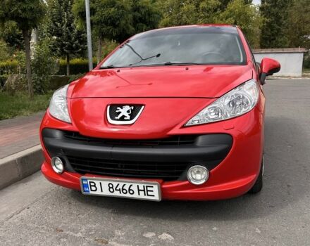Красный Пежо 207, объемом двигателя 1.4 л и пробегом 139 тыс. км за 5200 $, фото 1 на Automoto.ua