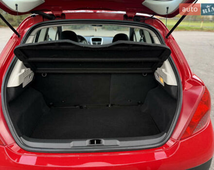 Пежо 207 2008 у Вінниці на Automoto.ua Червоний Пежо 207, об'ємом двигуна 1.4 л та пробігом 152 тис. км за 3800 $, фото 14 на Automoto.ua