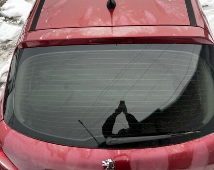 Красный Пежо 207, объемом двигателя 1.4 л и пробегом 260 тыс. км за 3500 $, фото 3 на Automoto.ua