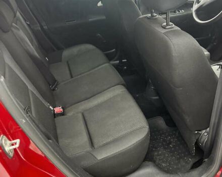 Червоний Пежо 207, об'ємом двигуна 1.4 л та пробігом 260 тис. км за 3800 $, фото 9 на Automoto.ua