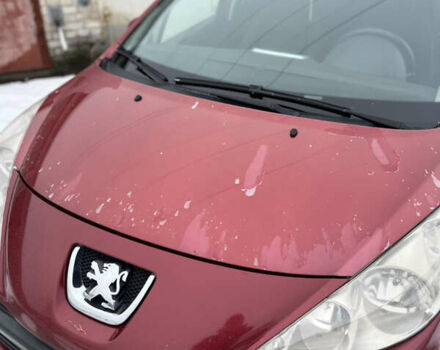 Червоний Пежо 207, об'ємом двигуна 1.4 л та пробігом 260 тис. км за 3800 $, фото 20 на Automoto.ua