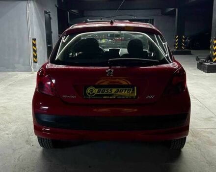 Красный Пежо 207, объемом двигателя 1.4 л и пробегом 169 тыс. км за 4500 $, фото 4 на Automoto.ua