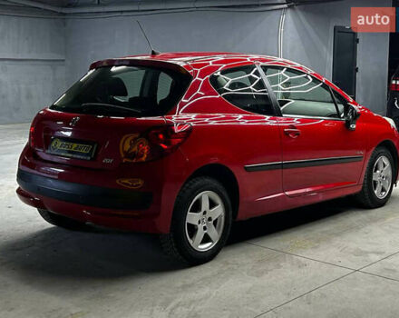 Красный Пежо 207, объемом двигателя 1.36 л и пробегом 169 тыс. км за 4500 $, фото 5 на Automoto.ua